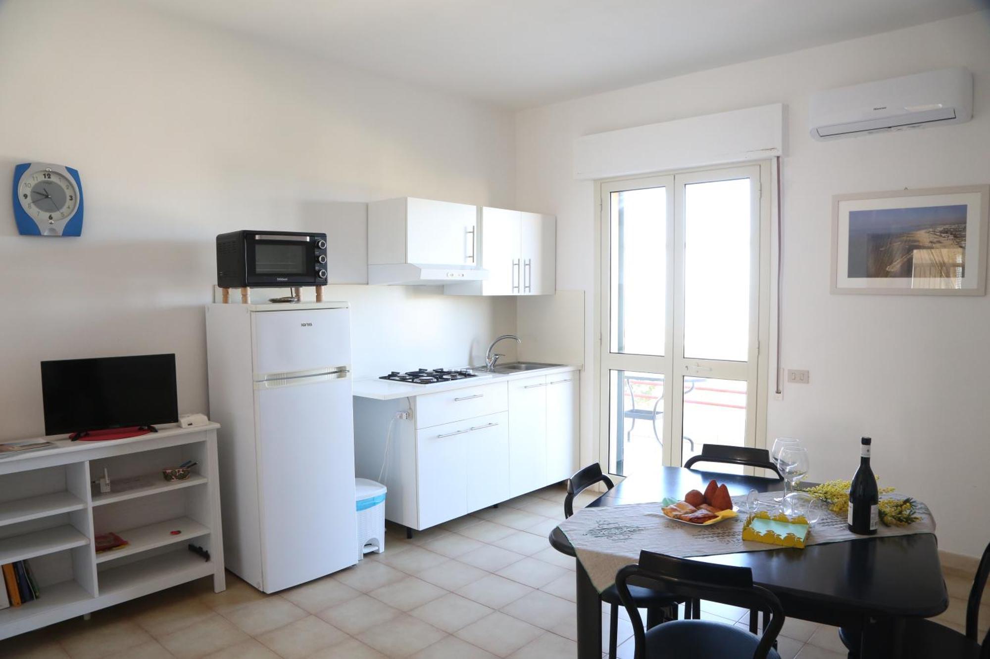 Surra Mediterranean Apartments Шикли Екстериор снимка
