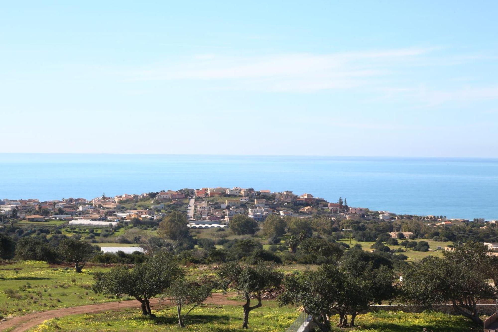 Surra Mediterranean Apartments Шикли Екстериор снимка