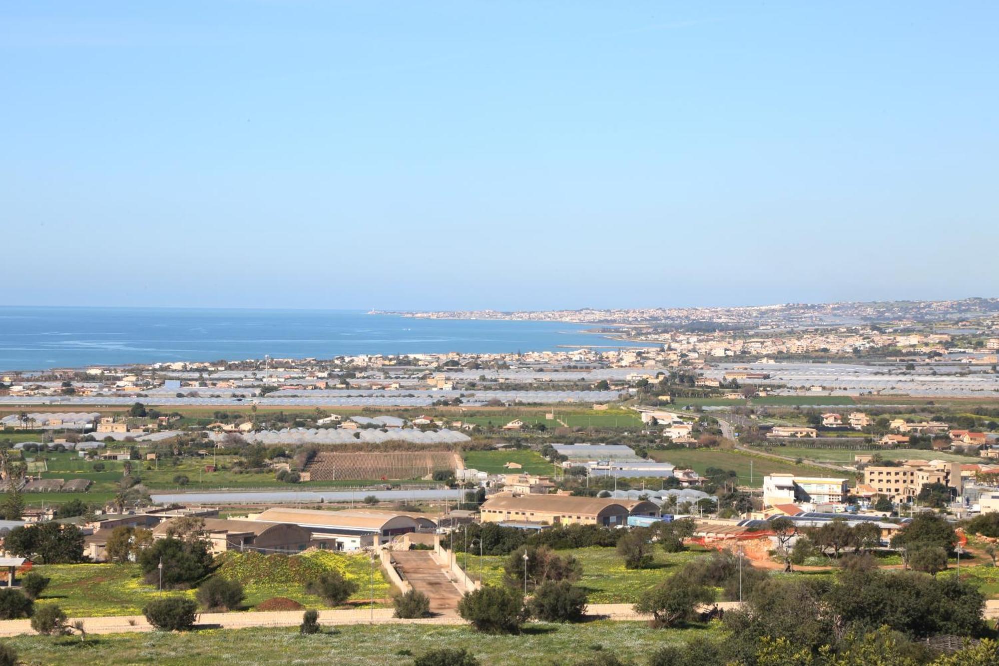 Surra Mediterranean Apartments Шикли Екстериор снимка