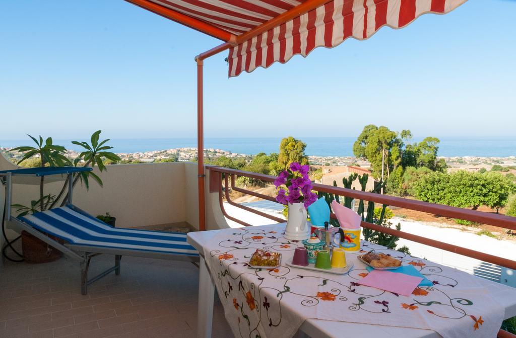 Surra Mediterranean Apartments Шикли Стая снимка